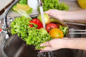 Sebzeler ve Meyveler Nasıl Yıkanmalı?