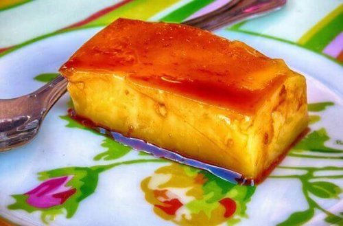 bir tabak krem karamel