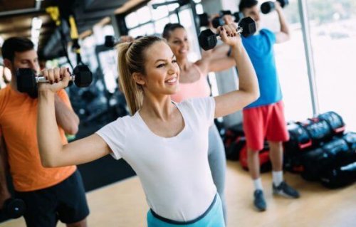 spor yapan mutlu grup