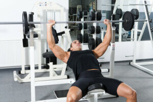 Bench Press için Farklı Vücut Pozisyonları