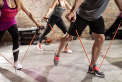 elastik bant ile çalışanlar