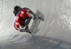 Buzda Yapılan Sporlar: En Popüler 6 Spor