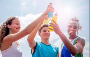 İzotonik İçecek Nedir ve Beslenmeye Katkıları Nelerdir