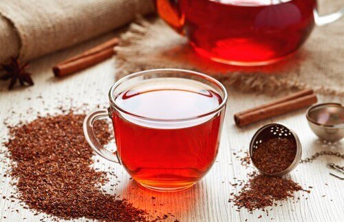 bir fincan rooibos çayı