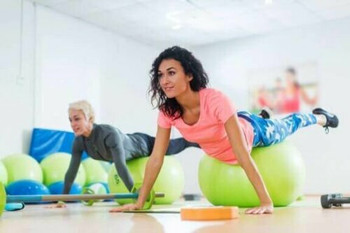 plank top kadınlar yağ yakmak