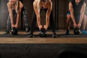 Tüm Vücudu Çalıştırmak İçin Kettlebell ile Egzersiz