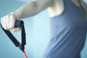 Direnç Bandı ile 6 Göğüs Egzersizi