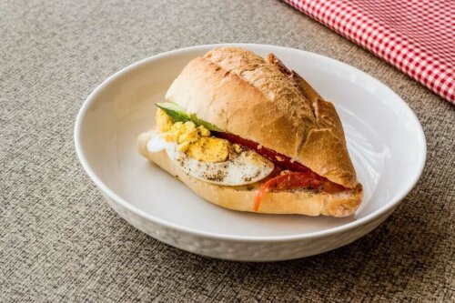 yumurtalı sandviç ekmek