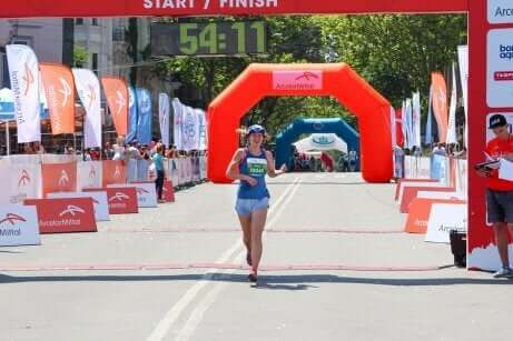 maratonu bitiren kadın