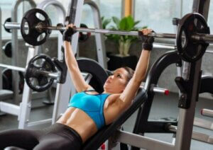 Kadınların Kas Yaparken Yaptıkları 4 Yanlış