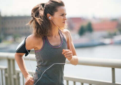 koşan sporcu kadın