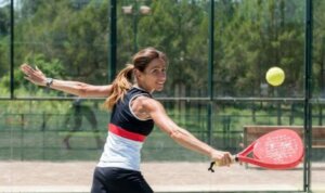 Padel sporu pahalı bir spor mu?